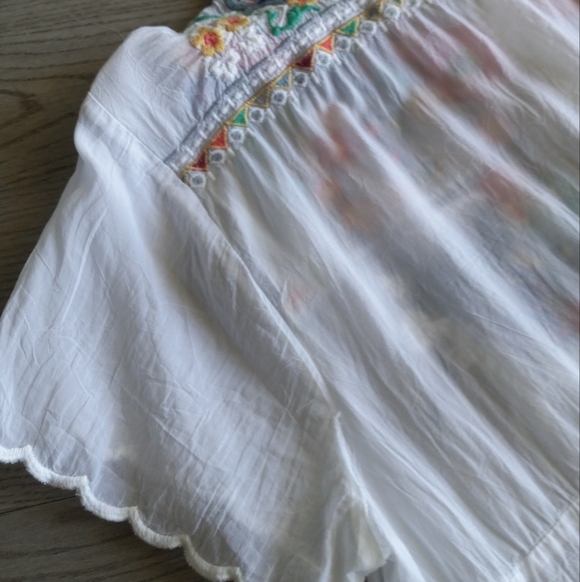 Johnny Was Mikones Embroidered Tunic - Picture 8 of 16